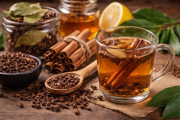 Canela y clavos: el conocimiento antiguo que hoy vuelve a cobrar sentido